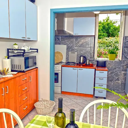 Ljubica Center * דוברובניק