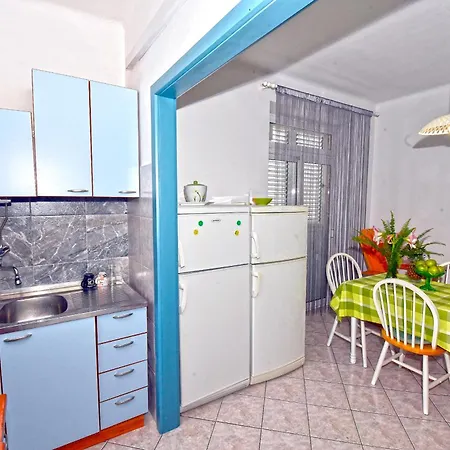 Ljubica Center アパート