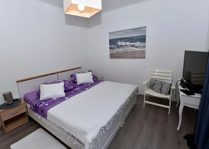 Ljubica Center Apartament *